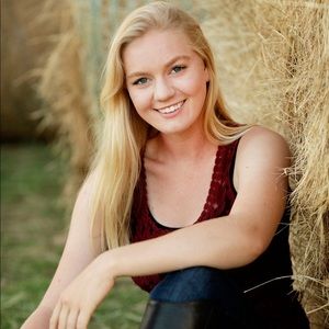 Meet your Posher, Amelia